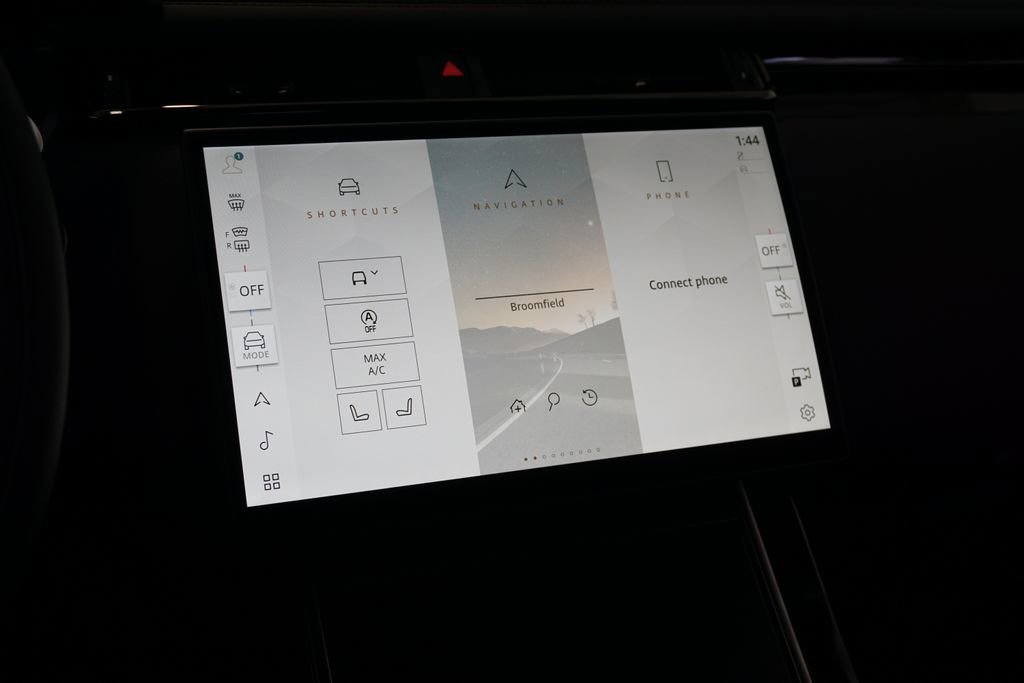 New 2026 Land Rover Range Rover Velar Dynamic SE image 15