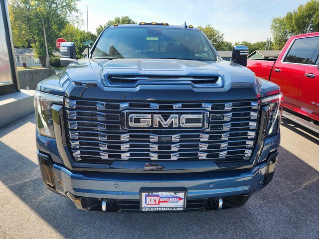 New 2026 GMC Sierra 2500 Denali Ultimate w/ Max Trailering Package image 2
