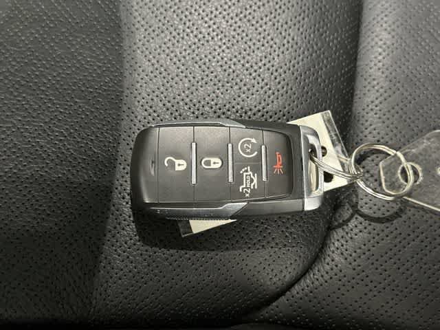 Used 2025 RAM 1500 Laramie AWD/4WD image 30