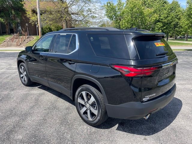 Used 2023 Chevrolet Traverse LT w/ LT Premium Package FWD image 7