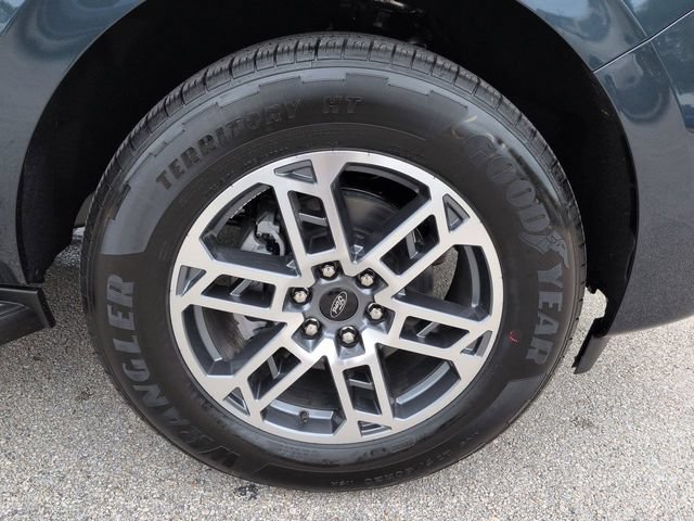 New 2026 Ford Expedition Max Active RWD image 11