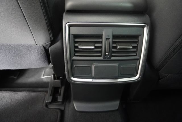 Used 2023 Subaru Forester Premium image 35