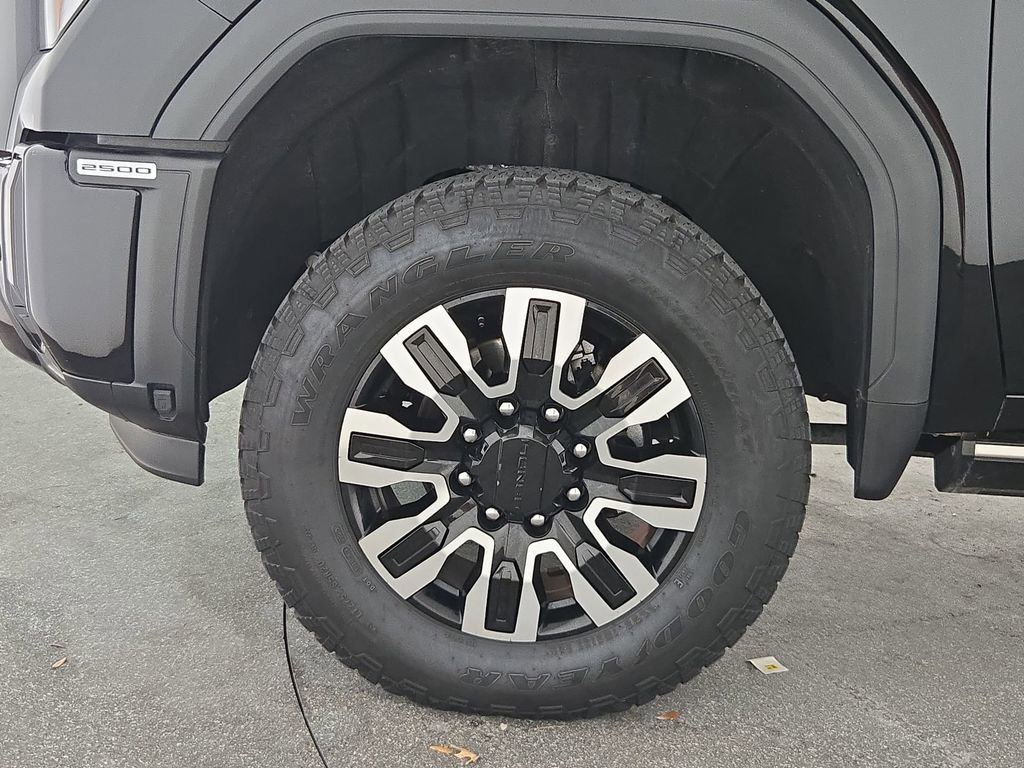 Used 2025 GMC Sierra 2500 Denali Ultimate w/ Max Trailering Package AWD/4WD image 40