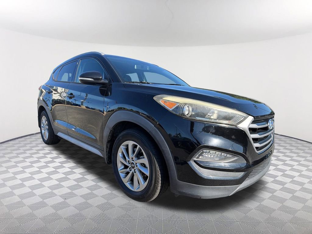 Used 2017 Hyundai Tucson SE Plus FWD image 3