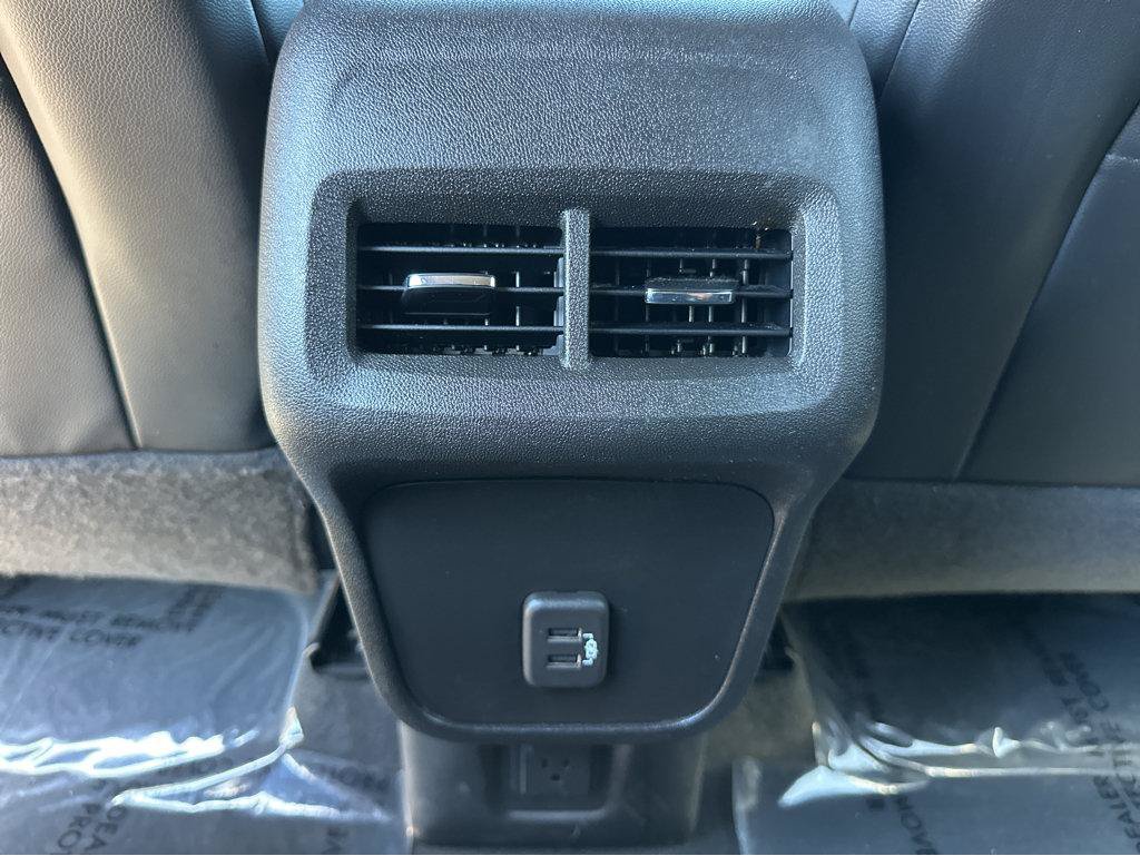 Used 2022 Chevrolet Equinox RS w/ Infotainment Package FWD image 17