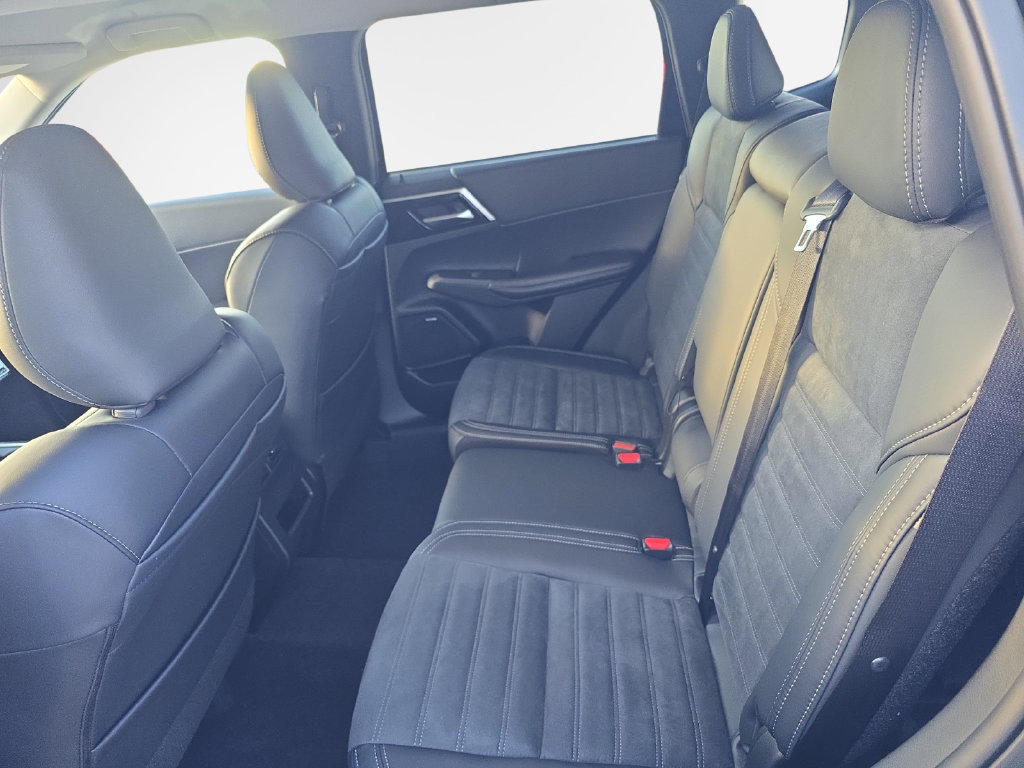 New 2026 Mitsubishi Outlander SE AWD/4WD image 24