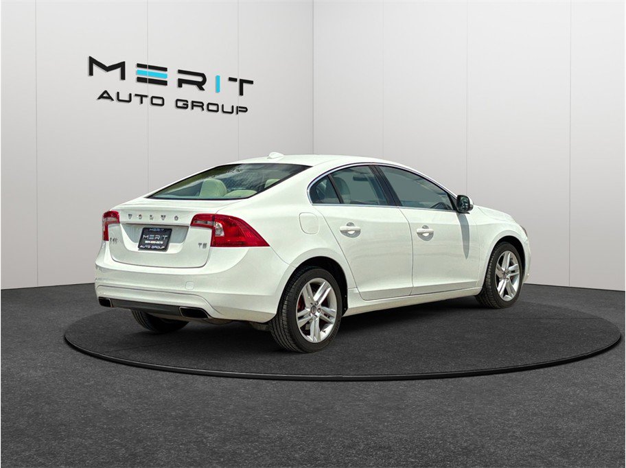 Used 2014 Volvo S60 T5 FWD image 9