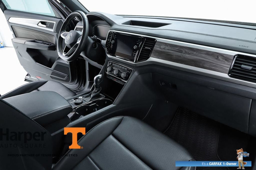 Used 2023 Volkswagen Atlas Cross Sport SE w/ Panoramic Sunroof Package AWD/4WD image 33