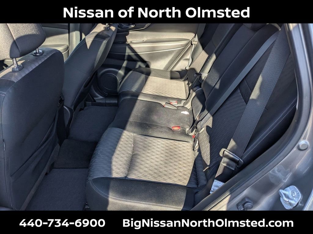 Used 2017 Nissan Rogue SV AWD/4WD image 25