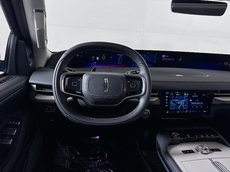 New 2025 Lincoln Navigator L Reserve image 24