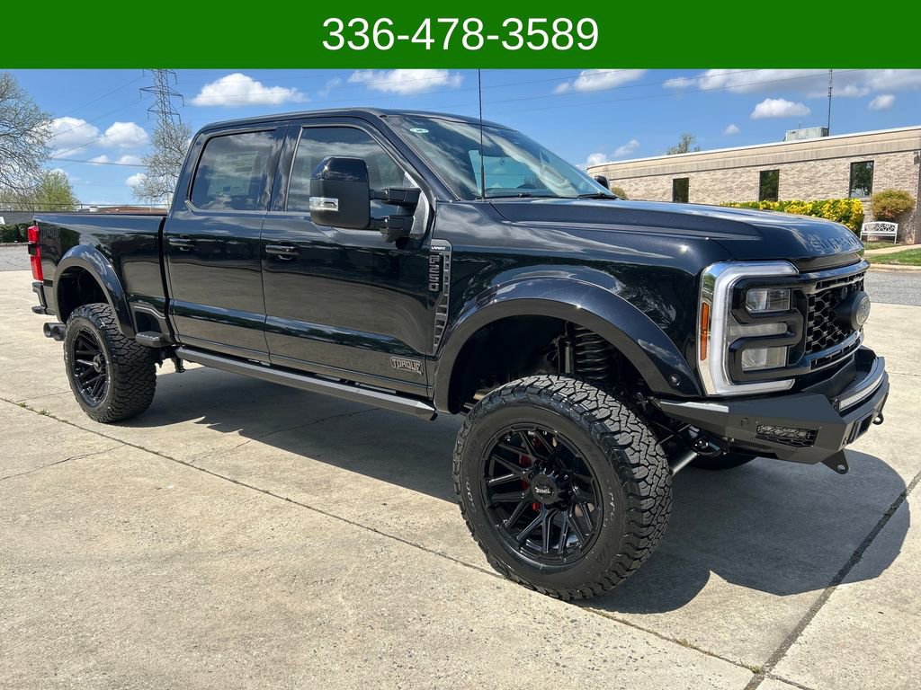 New 2026 Ford F250 Lariat w/ Black Appearance Package image 7