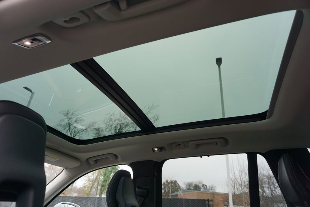 Used 2020 Volvo XC90 T6 Inscription w/ Protection Package image 16