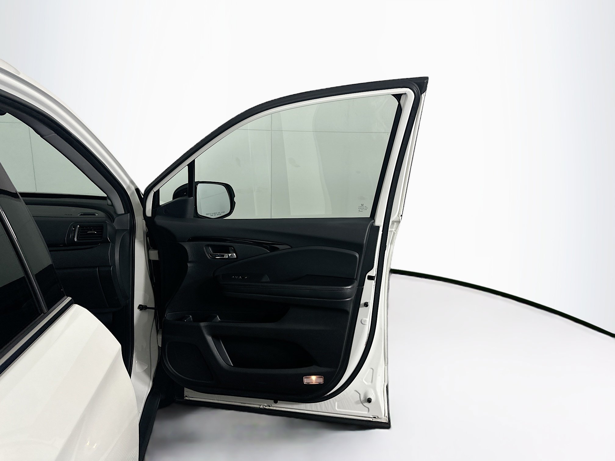 Used 2018 Honda Pilot Elite image 34