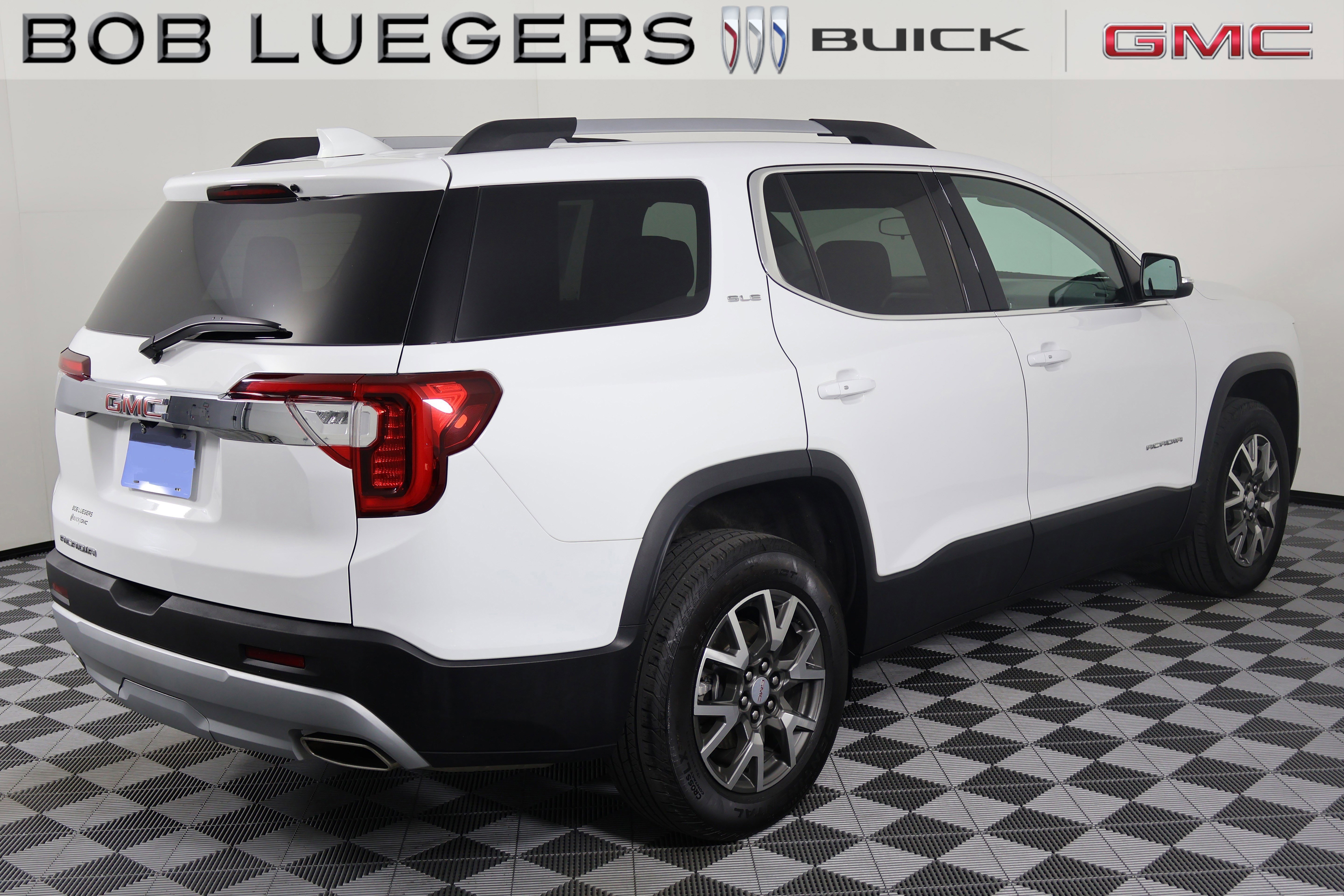 Certified 2023 GMC Acadia SLE w/ Driver Convenience Package image 7