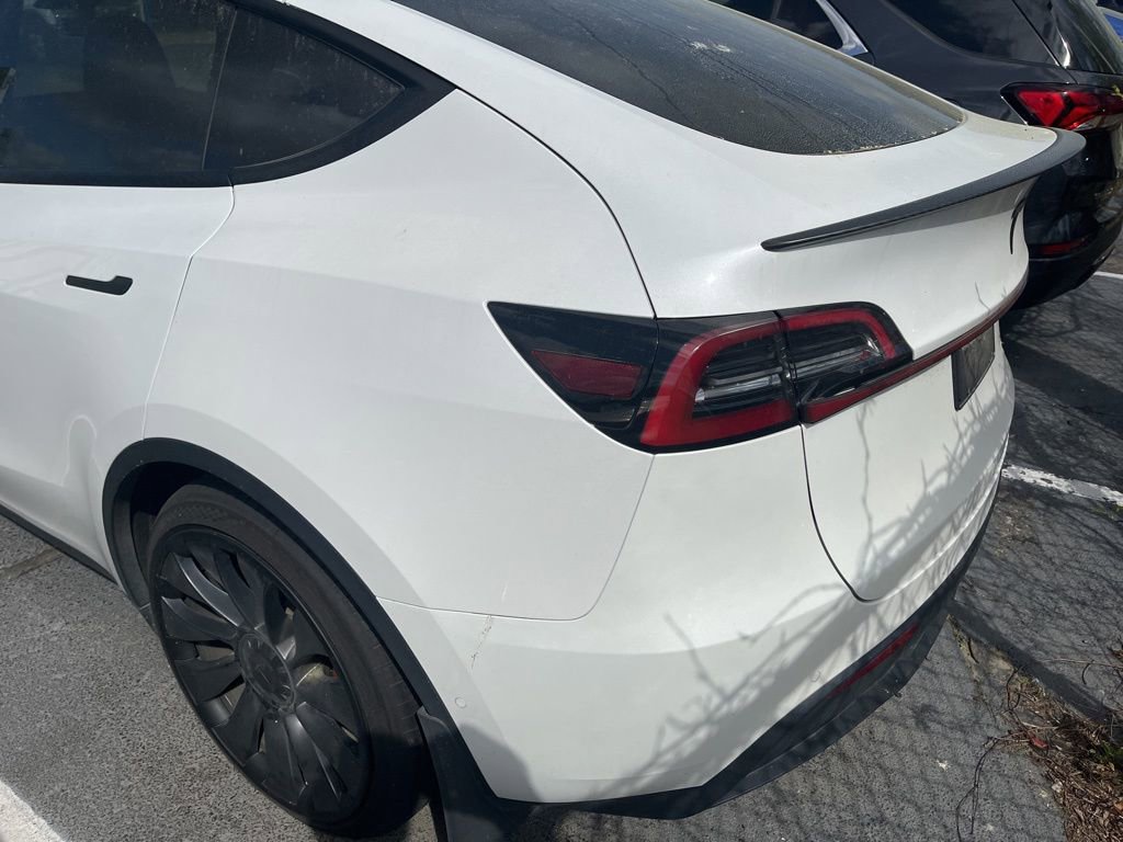 Used 2022 Tesla Model Y Performance image 15