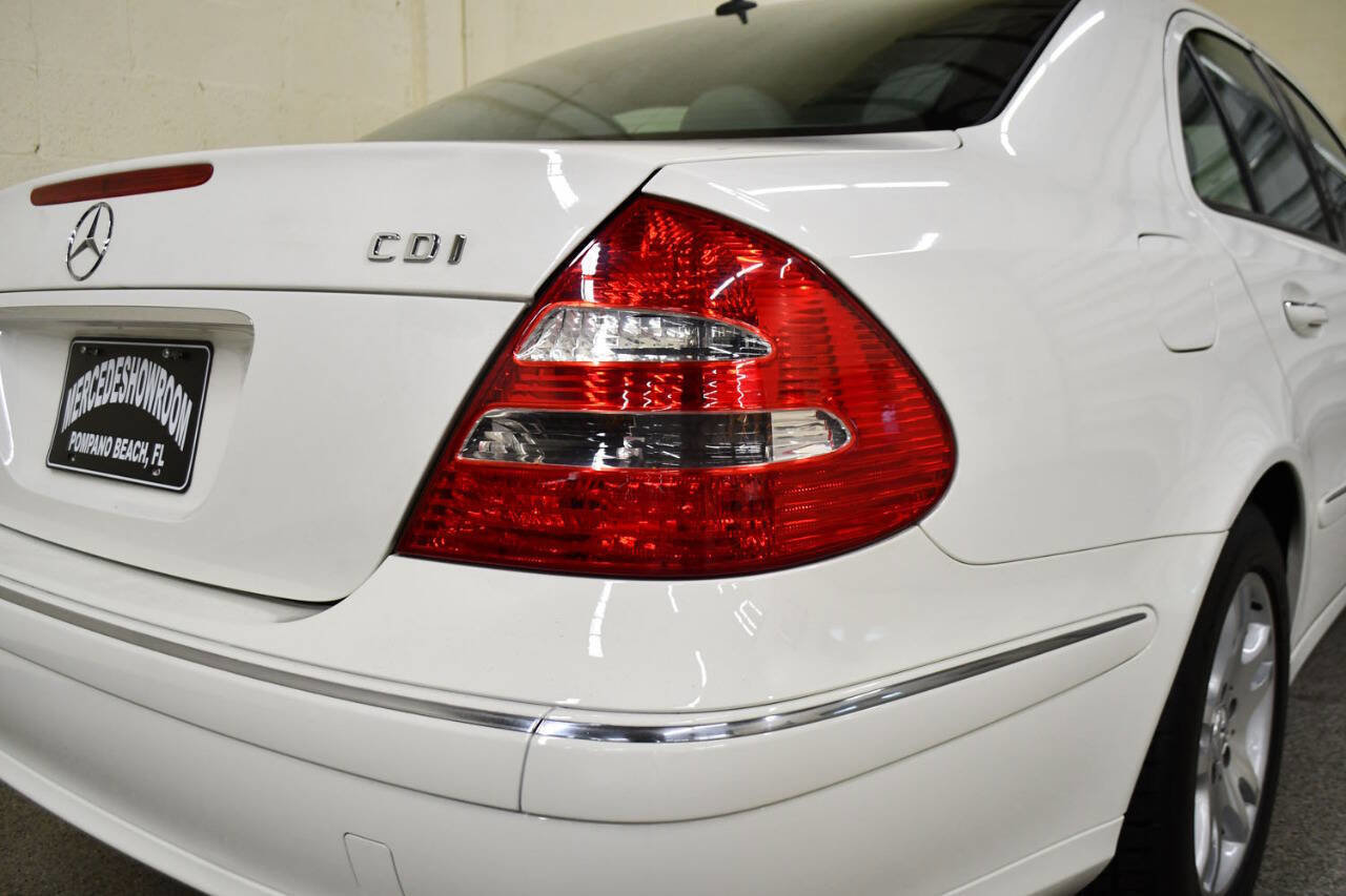 Used 2005 Mercedes-Benz E 320 CDI Sedan image 27