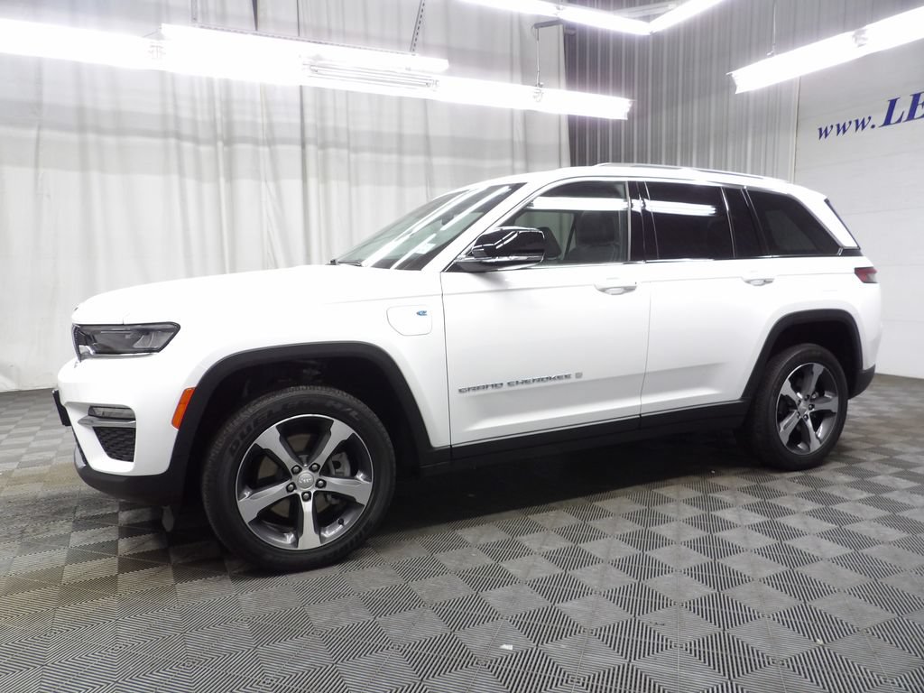 Used 2022 Jeep Grand Cherokee Limited 4xe AWD/4WD image 7