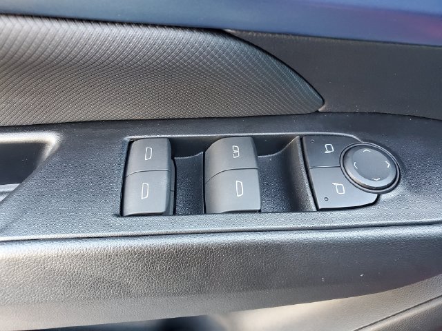 Certified 2024 Chevrolet Equinox EV LT FWD image 20