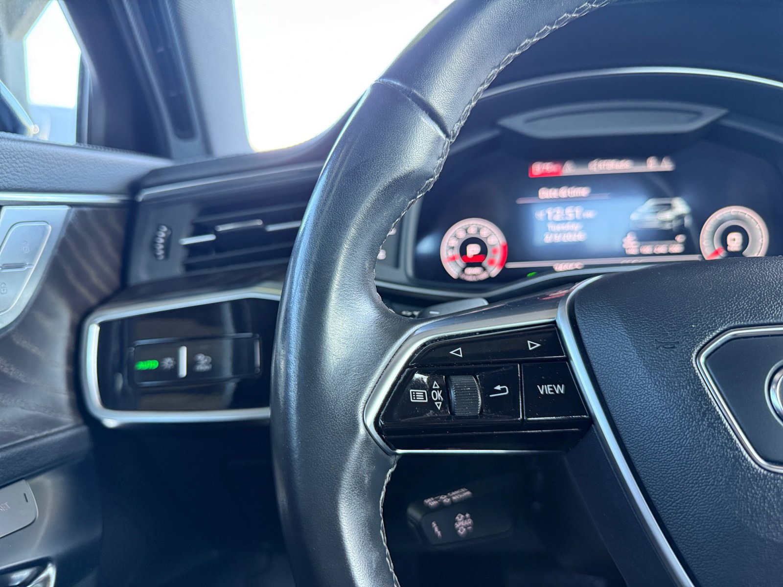 Used 2022 Audi A6 3.0T Premium w/ Convenience Package image 17