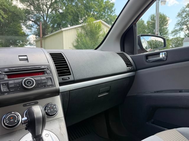 Used 2010 Nissan Sentra 2.0 SR FWD image 10