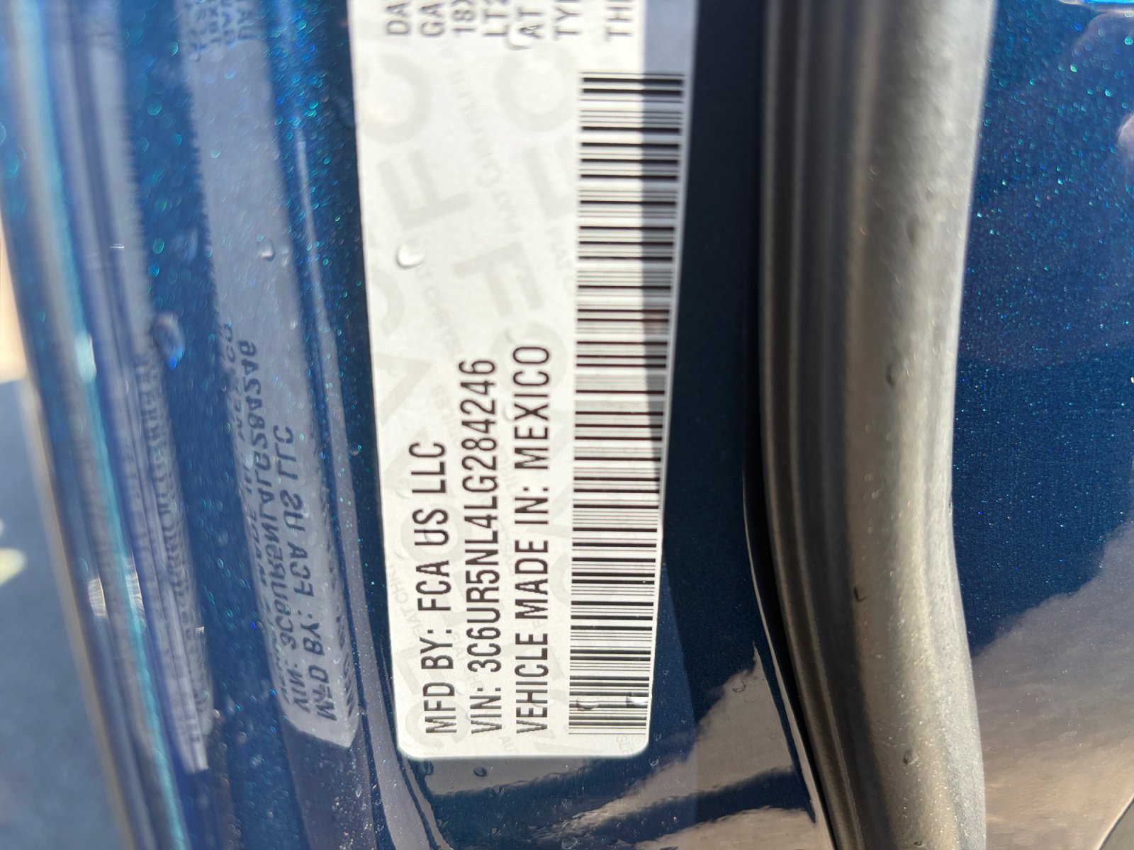 Used 2020 RAM 2500 Laramie image 32