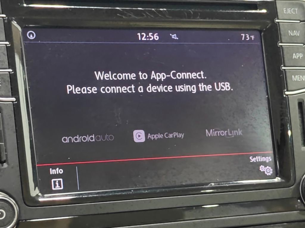 Used 2018 Volkswagen Passat 2.0T SEL Premium FWD image 31