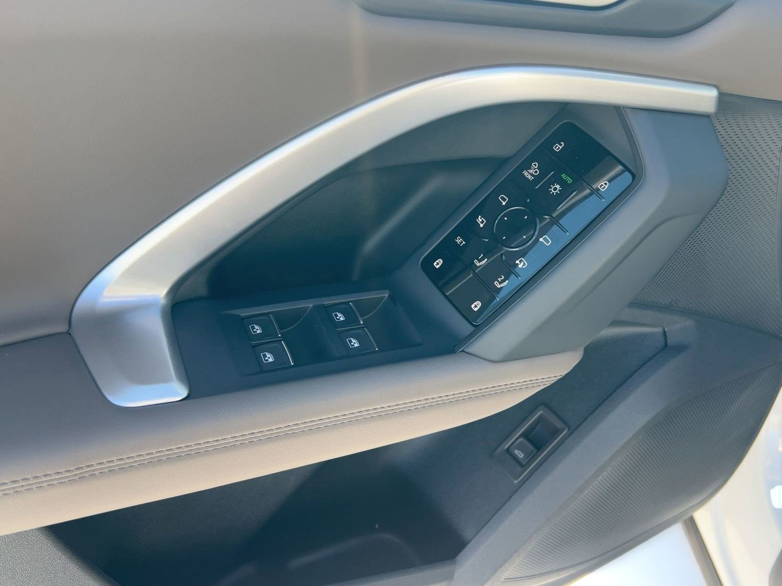 New 2025 Audi Q5 Premium Plus image 19