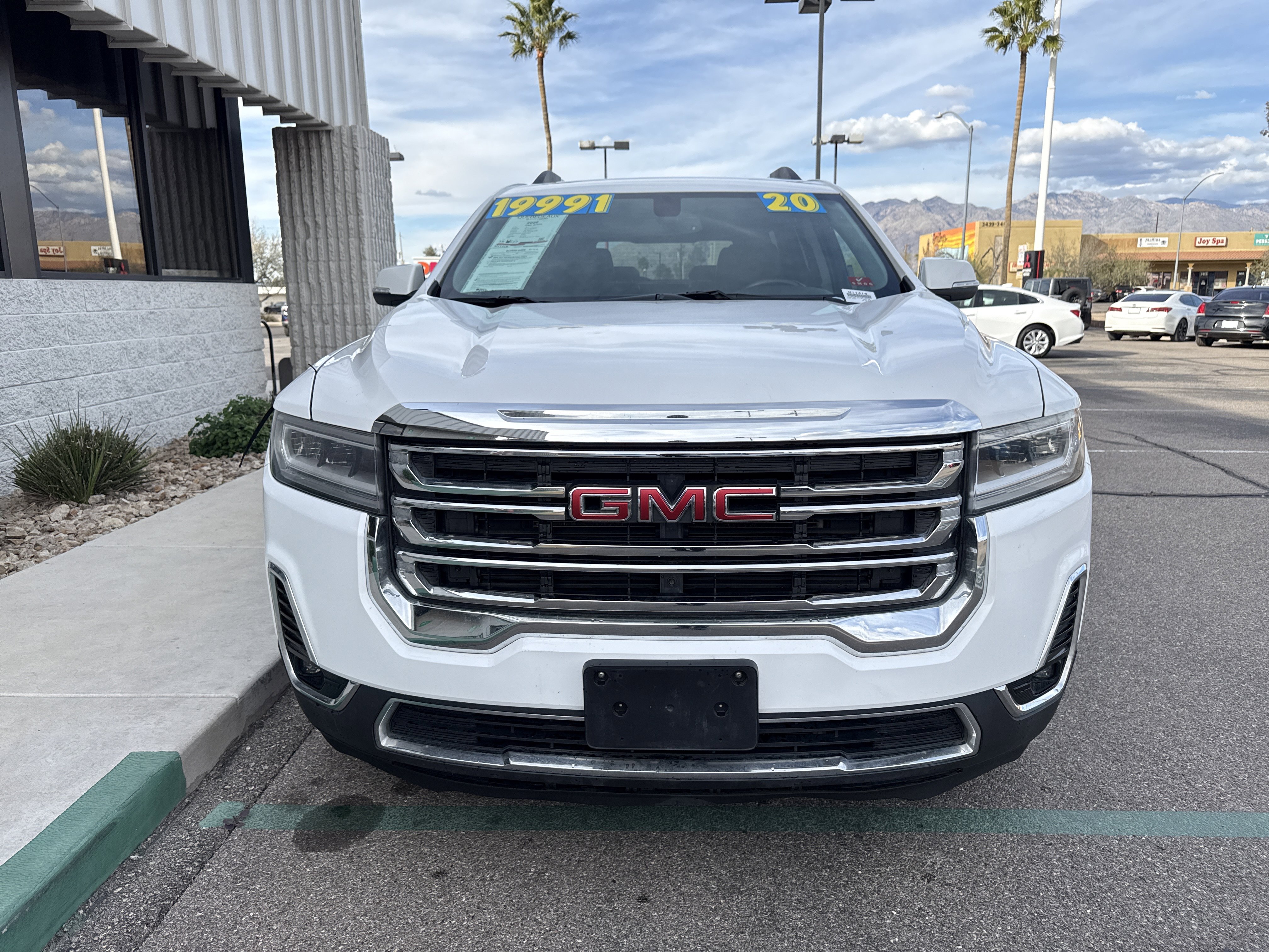 Used 2020 GMC Acadia SLT image 9