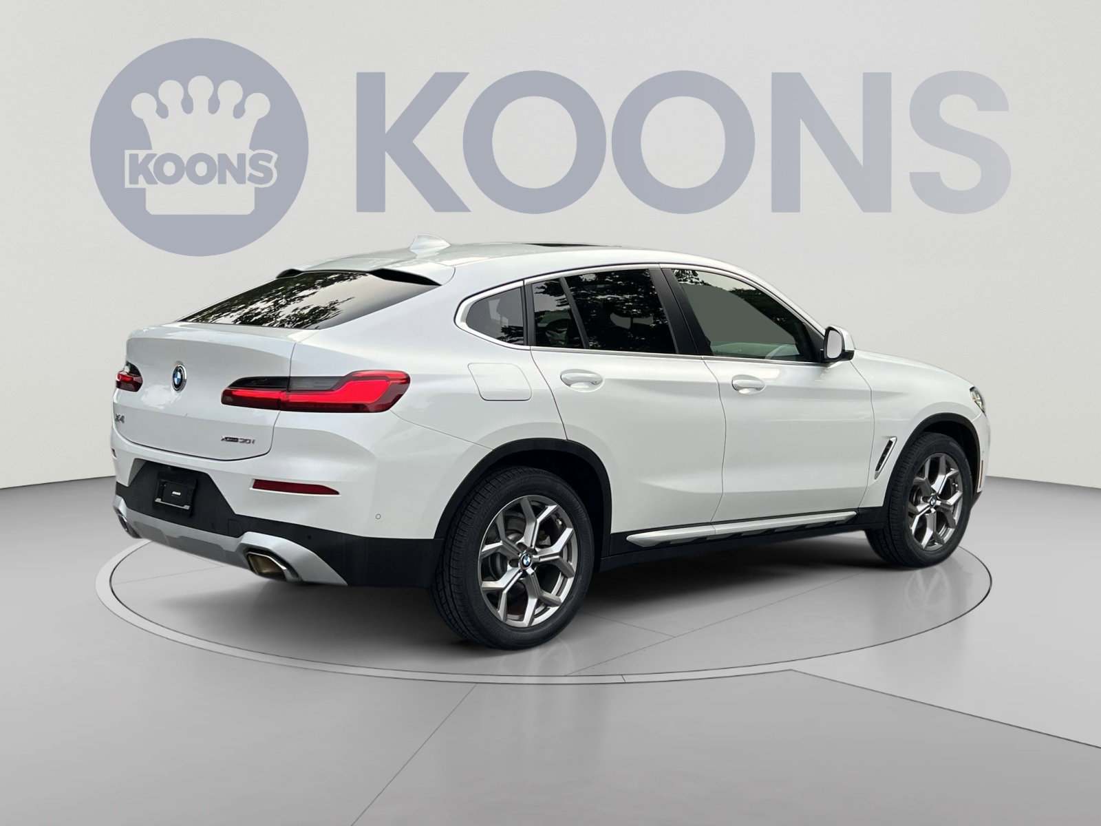 Used 2023 BMW X4 xDrive30i w/ Parking Assistance Package AWD/4WD image 11