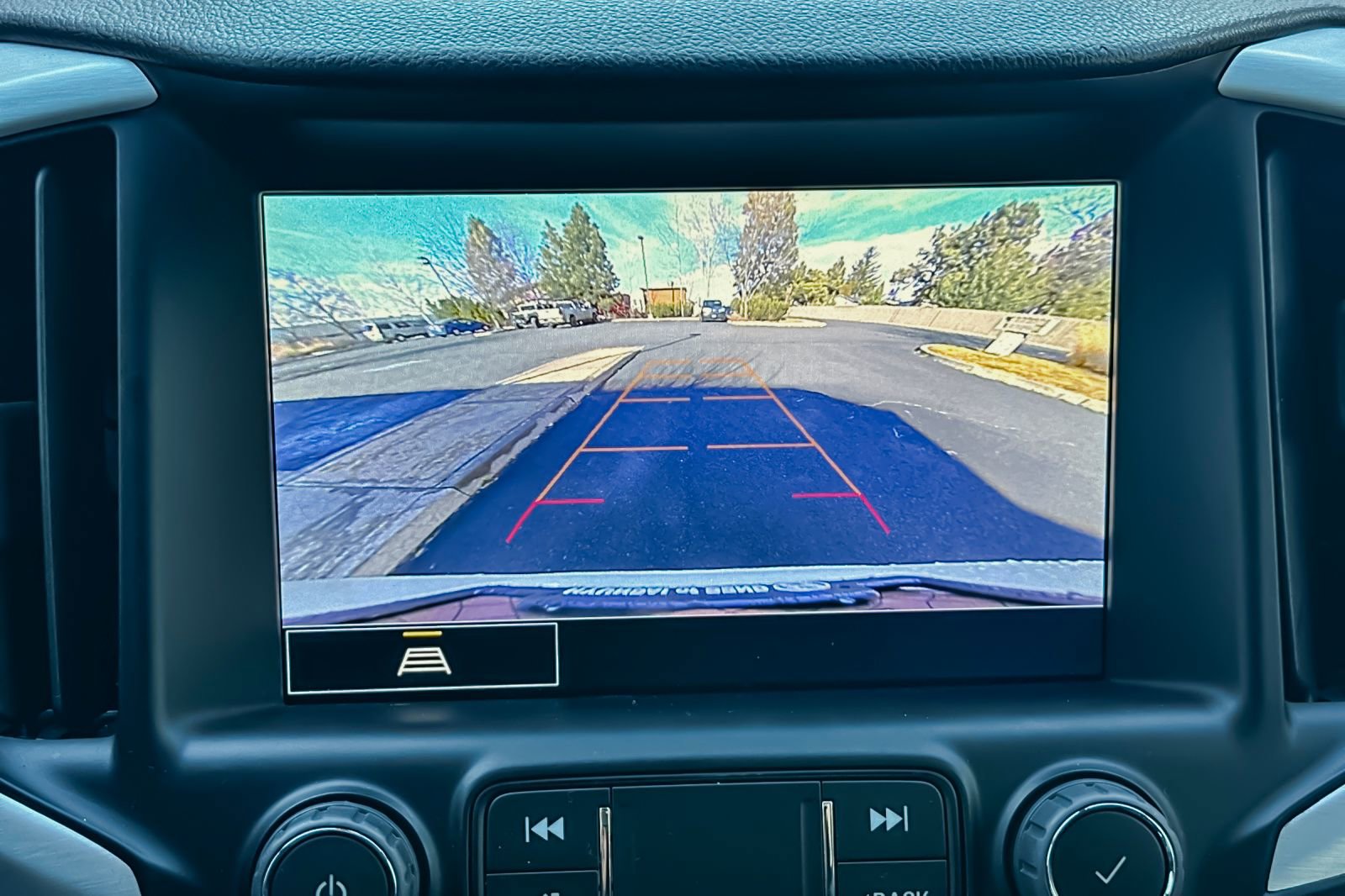 Used 2024 GMC Terrain SLT image 27