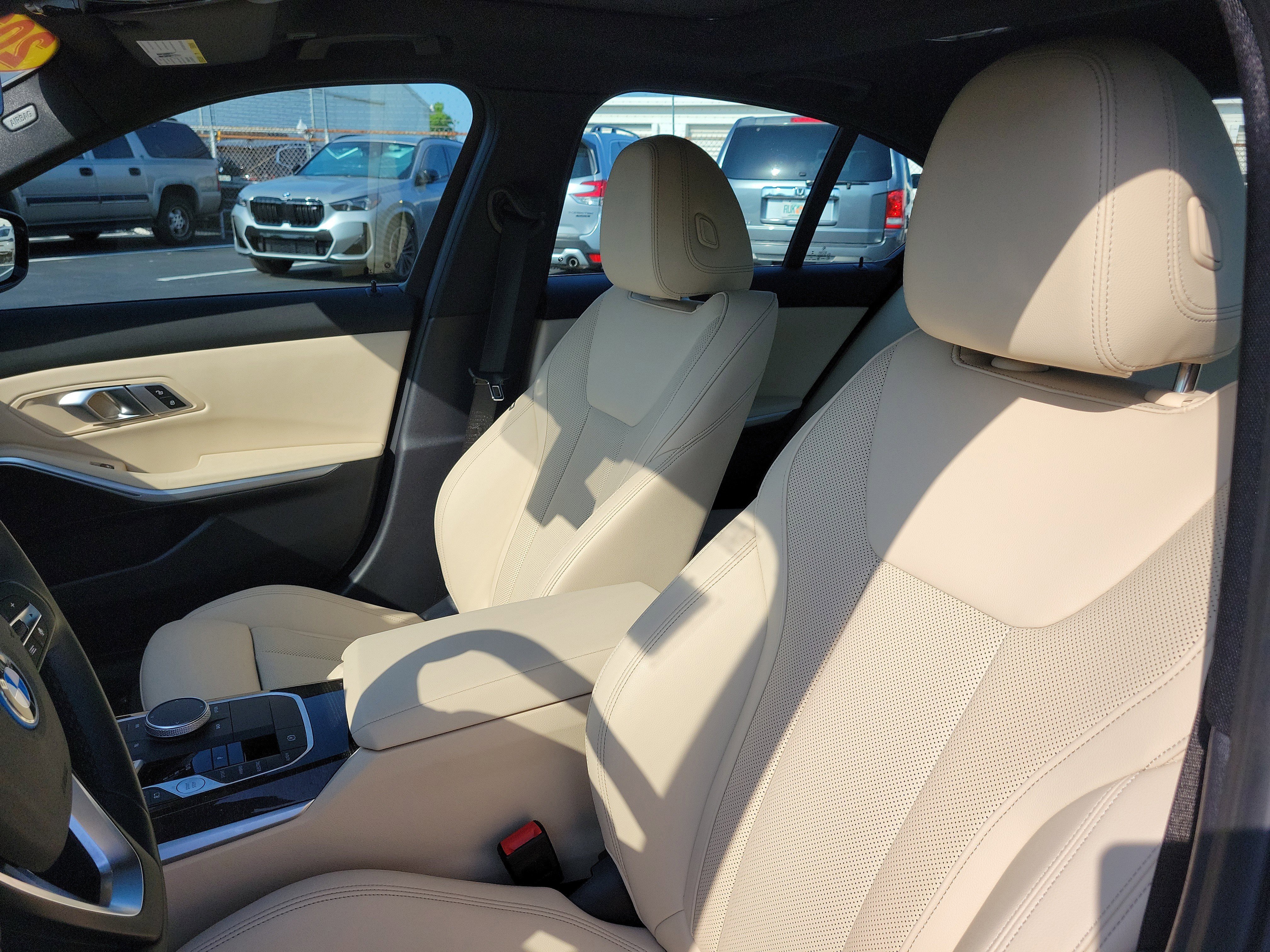 Used 2023 BMW 330e w/ Driving Assistance Package image 22