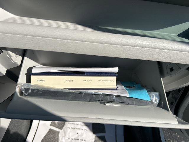 Used 2025 Hyundai Kona SEL image 14