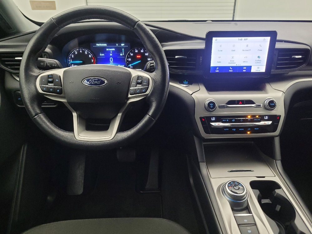 Used 2021 Ford Explorer XLT image 22