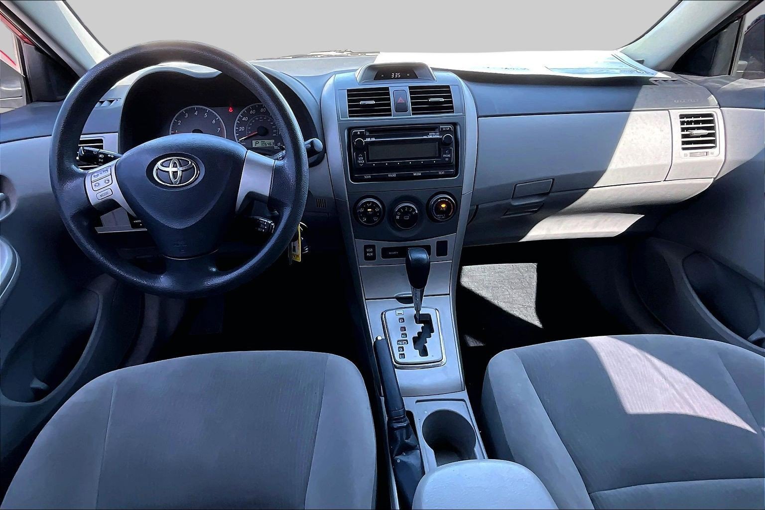 Used 2012 Toyota Corolla LE image 9