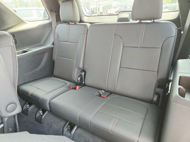 Certified 2023 Chevrolet Traverse RS AWD/4WD image 11