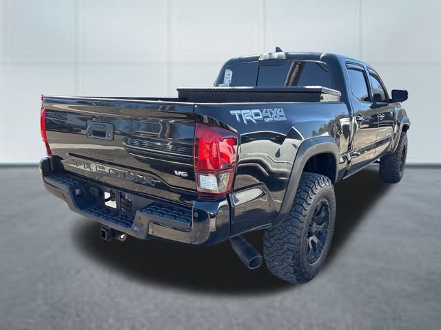 Used 2018 Toyota Tacoma TRD Off-Road w/ TRD Premium Off Road Package image 3