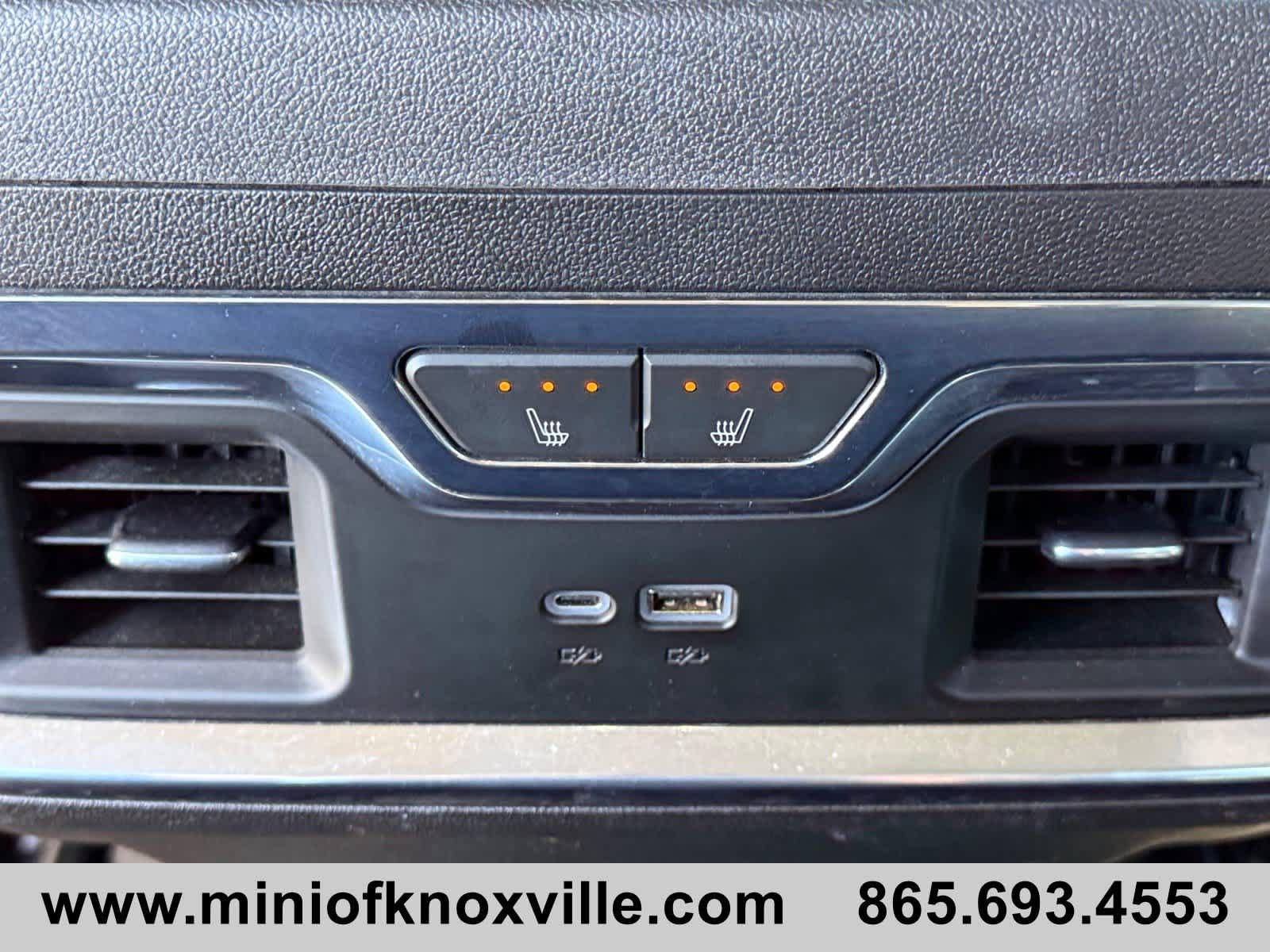 Used 2024 GMC Sierra 3500 Denali w/ Denali Reserve Package AWD/4WD image 23