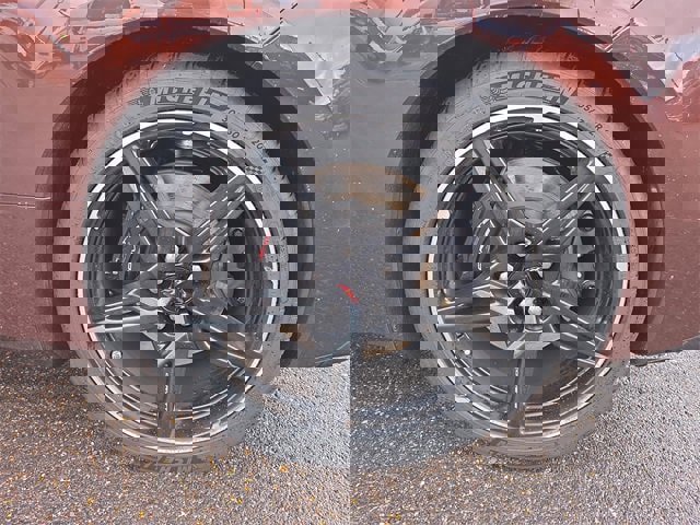 Used 2023 Chevrolet Corvette Stingray Premium Conv w/ Z51 Performance Package image 9