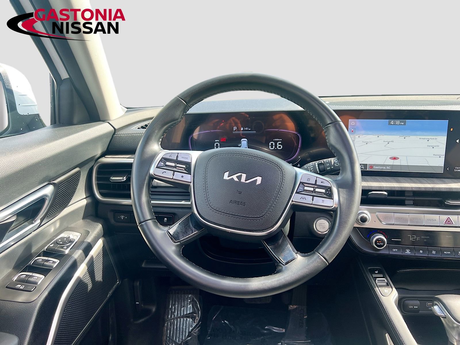 Used 2023 Kia Telluride EX w/ EX Captain's Chair Package image 31