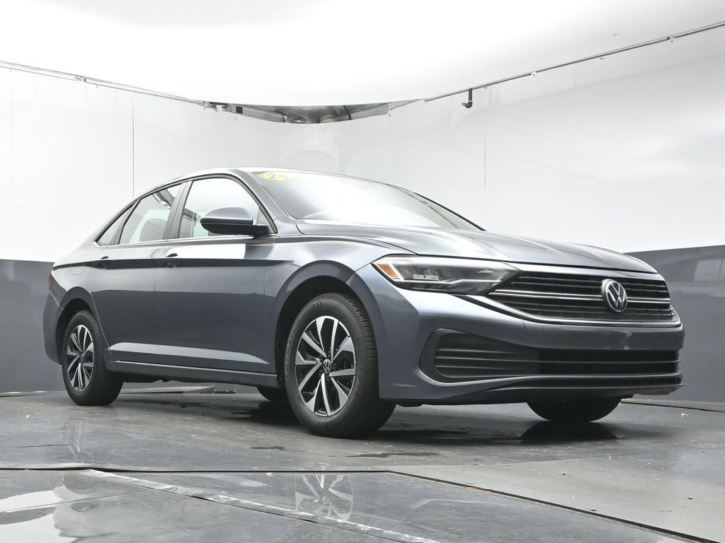 Used 2024 Volkswagen Jetta S image 29