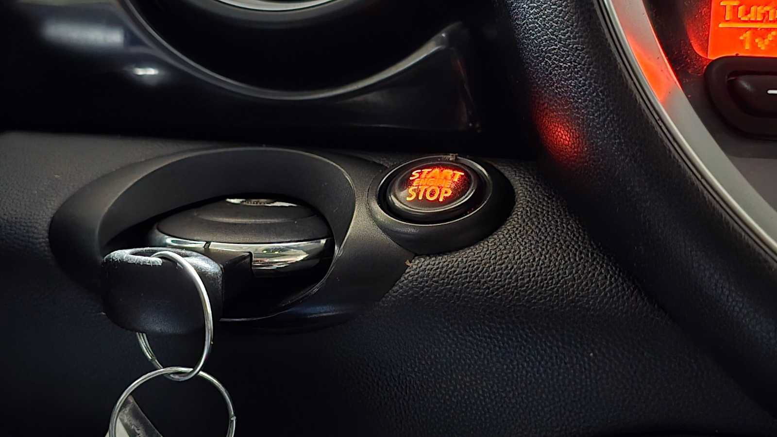 Used 2013 MINI Cooper Clubman FWD image 35