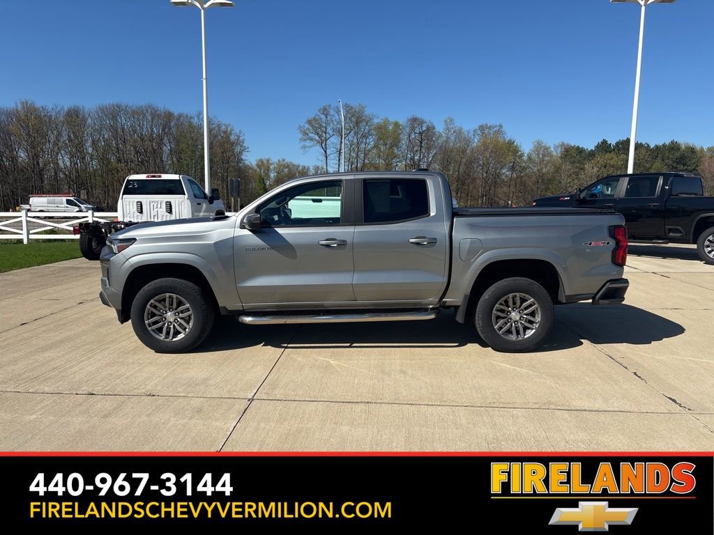 Used 2023 Chevrolet Colorado LT w/ LT Convenience Package II image 3