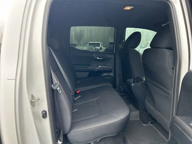 Used 2019 Toyota Tacoma TRD Off-Road w/ Technology Package image 18
