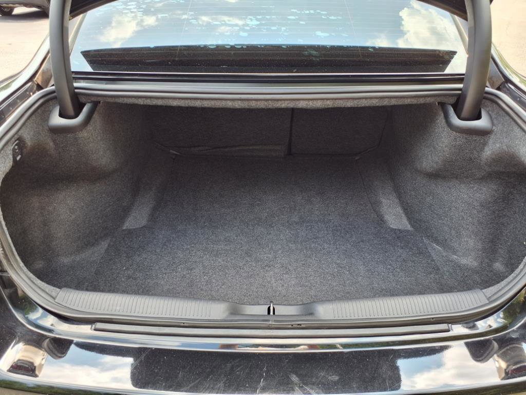 Used 2021 Dodge Charger SXT w/ Blacktop Package image 25