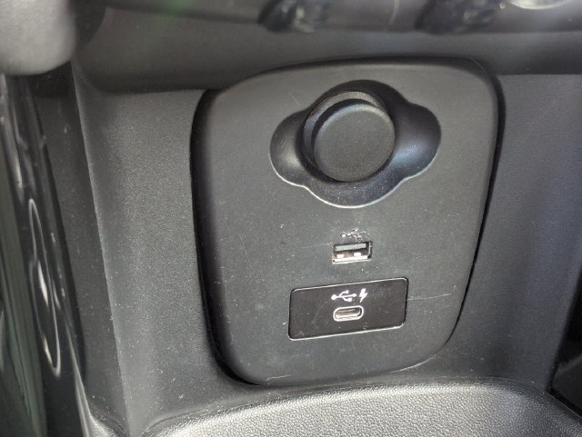 Used 2022 MINI Cooper S w/ Driver Assistance Package FWD image 21