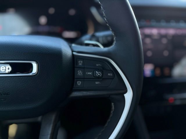 Used 2022 Jeep Grand Cherokee Altitude image 25