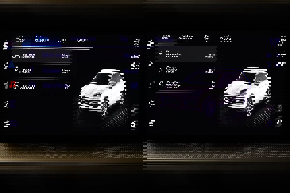 Used 2024 Porsche Cayenne image 55