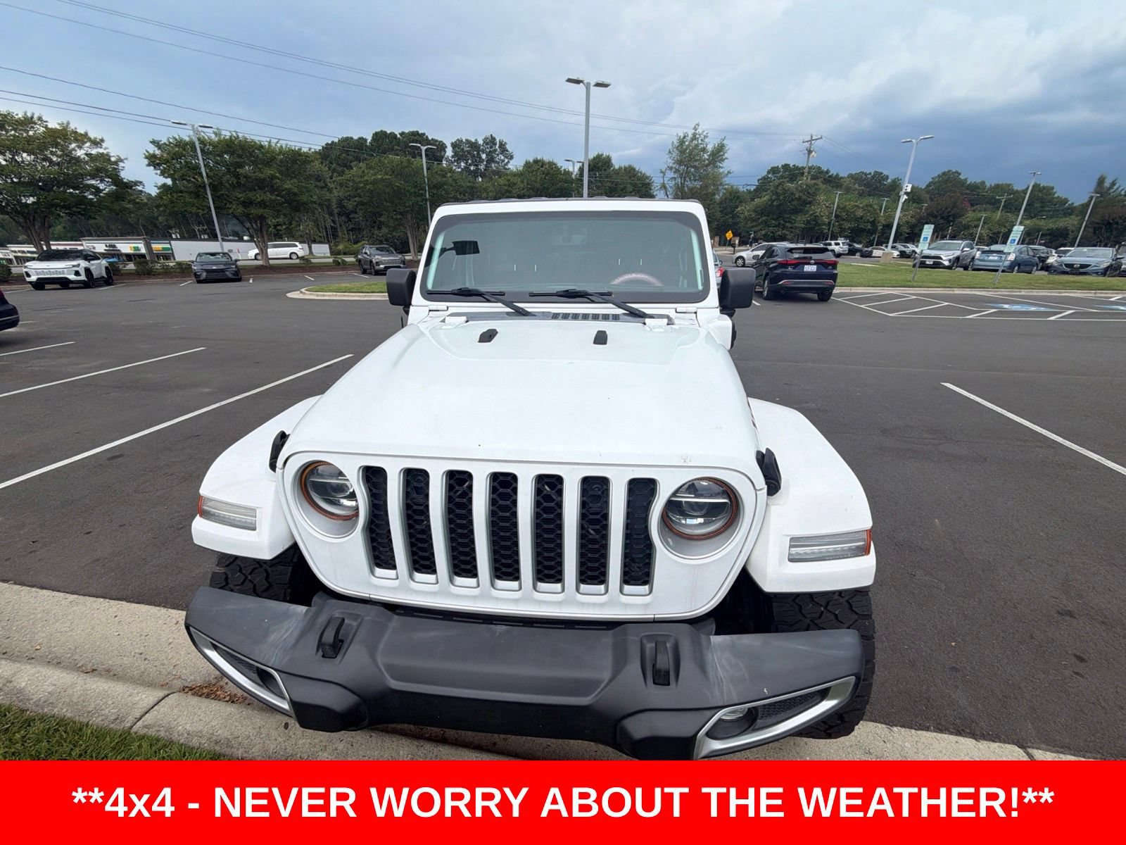 Used 2022 Jeep Wrangler Unlimited Sahara w/ Cold Weather Group AWD/4WD image 1