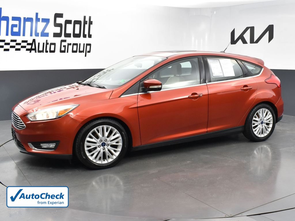 Used 2018 Ford Focus Titanium FWD image 2