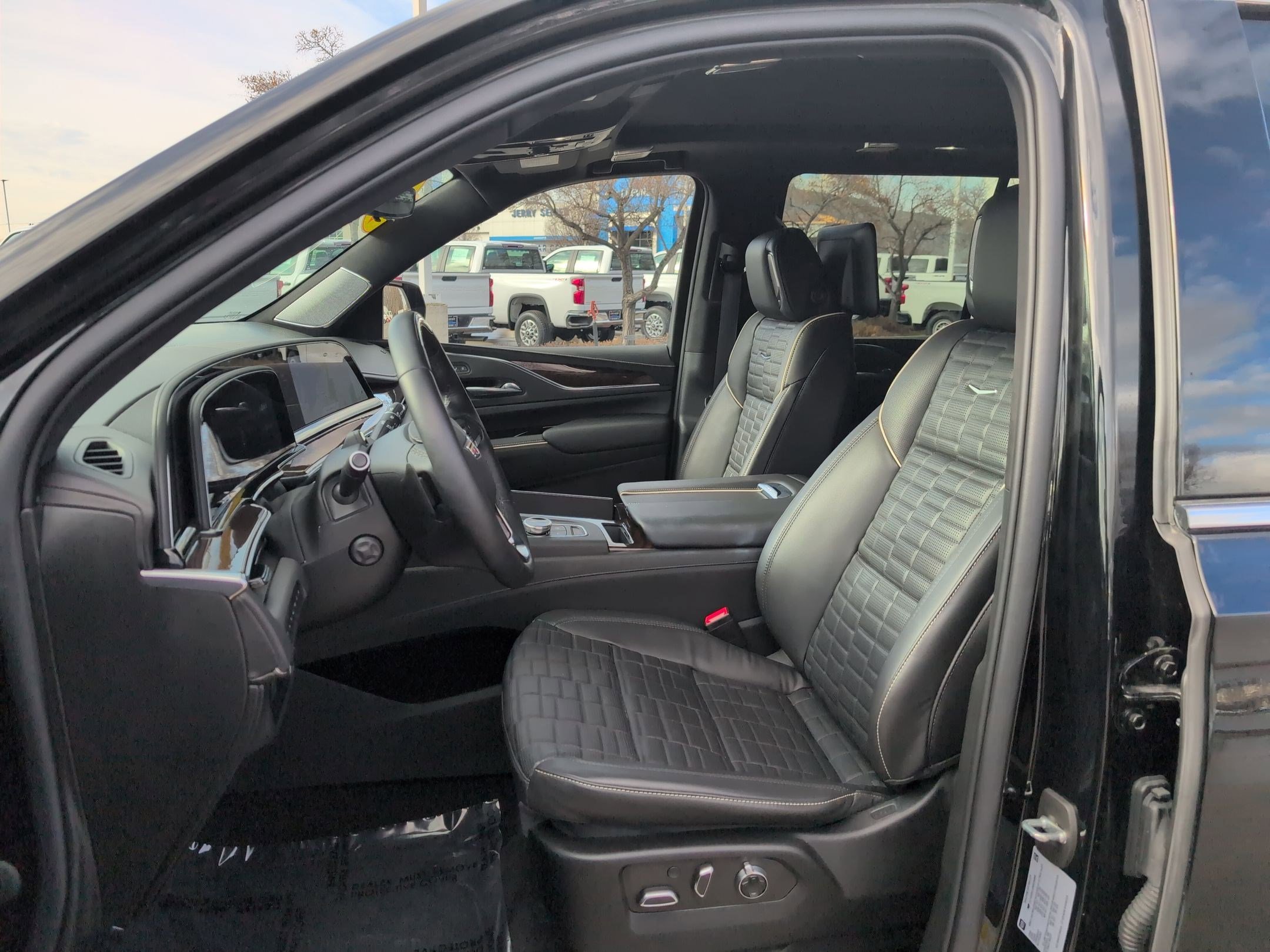 Used 2022 Cadillac Escalade Premium Luxury Platinum w/ LPO, Floor Liner Package image 23